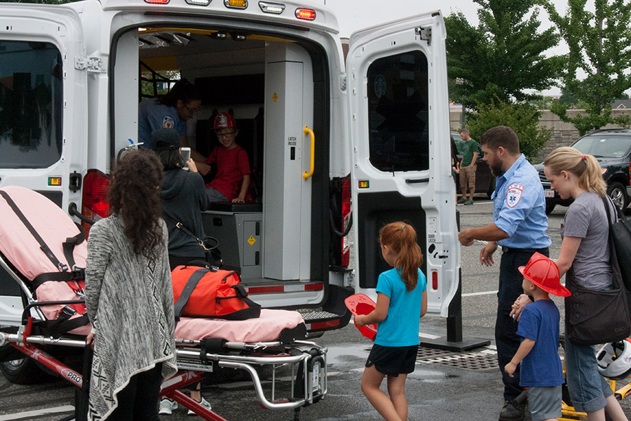 Children and ambulance at Kids Safety Expo 2018